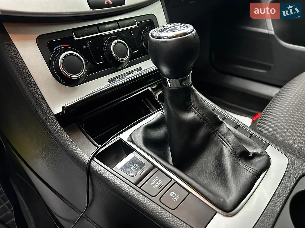 2011 Volkswagen Passat - мініатюра 23