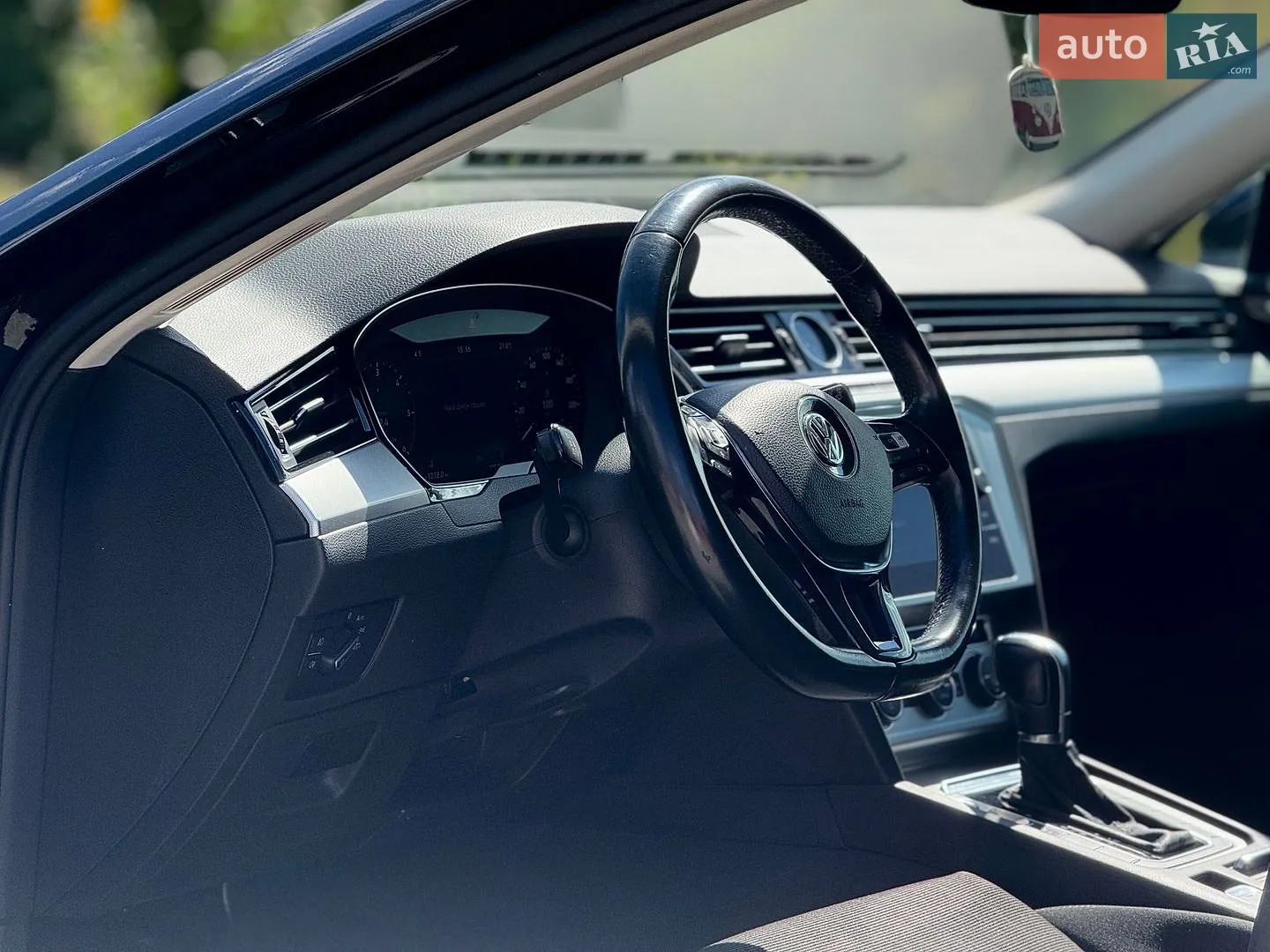 2019 Volkswagen Passat - мініатюра 21