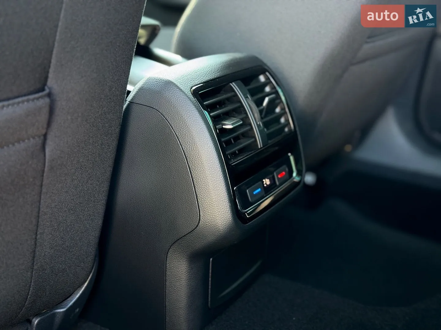 2019 Volkswagen Passat - мініатюра 27