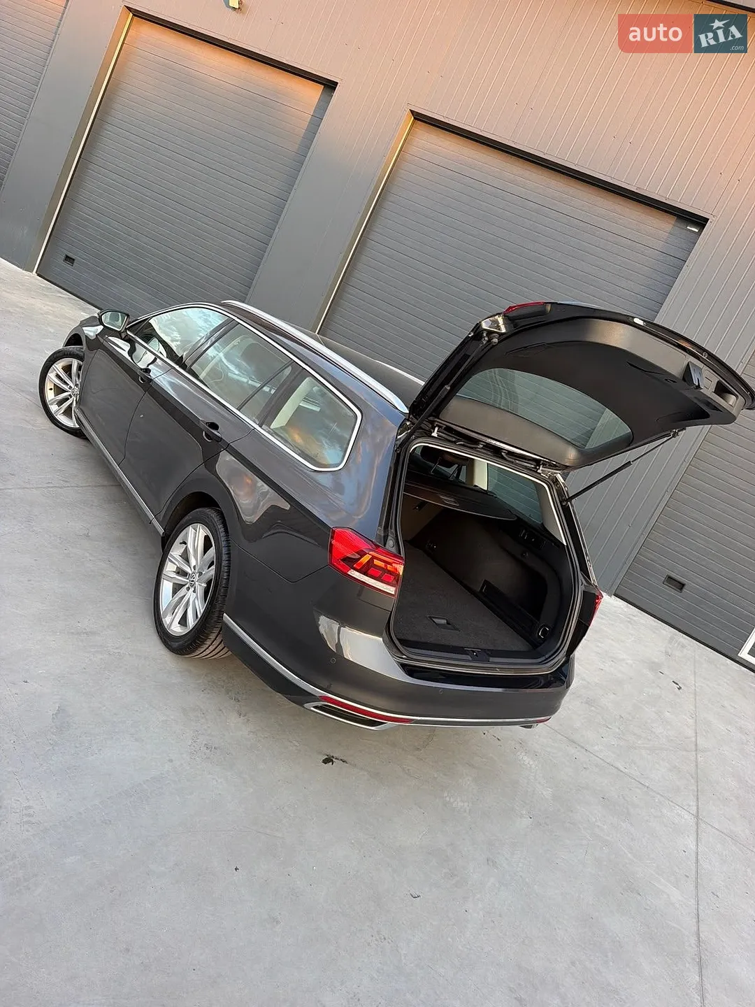 2019 Volkswagen Passat - мініатюра 14
