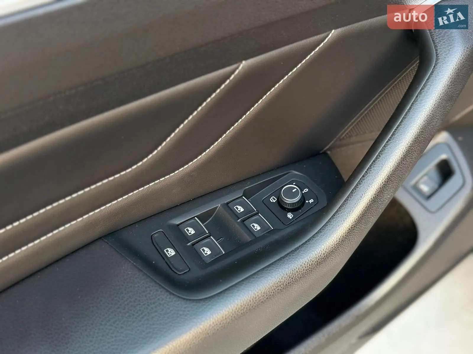 2019 Volkswagen Passat - мініатюра 24
