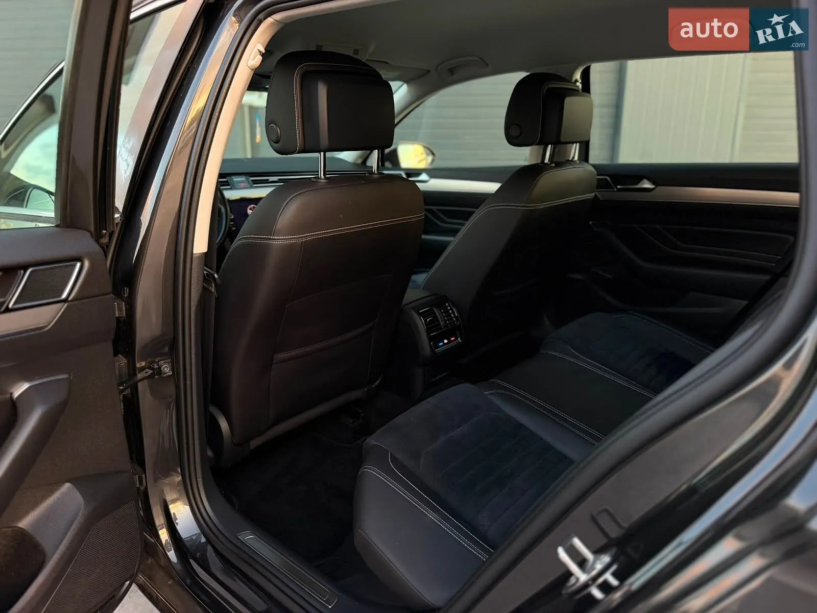 2019 Volkswagen Passat - мініатюра 41