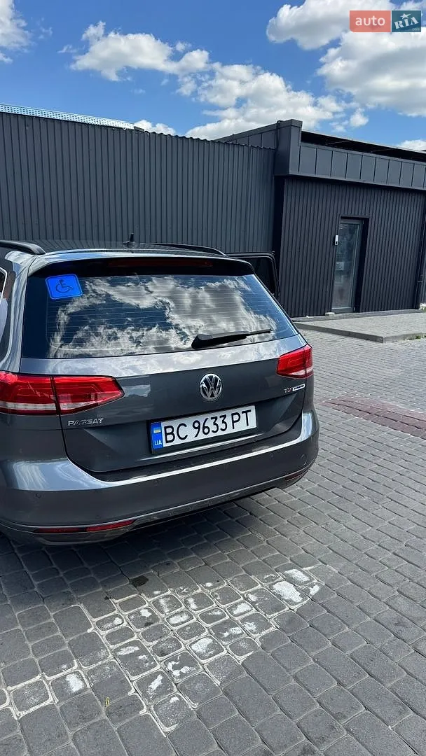 2017 Volkswagen Passat - мініатюра 6