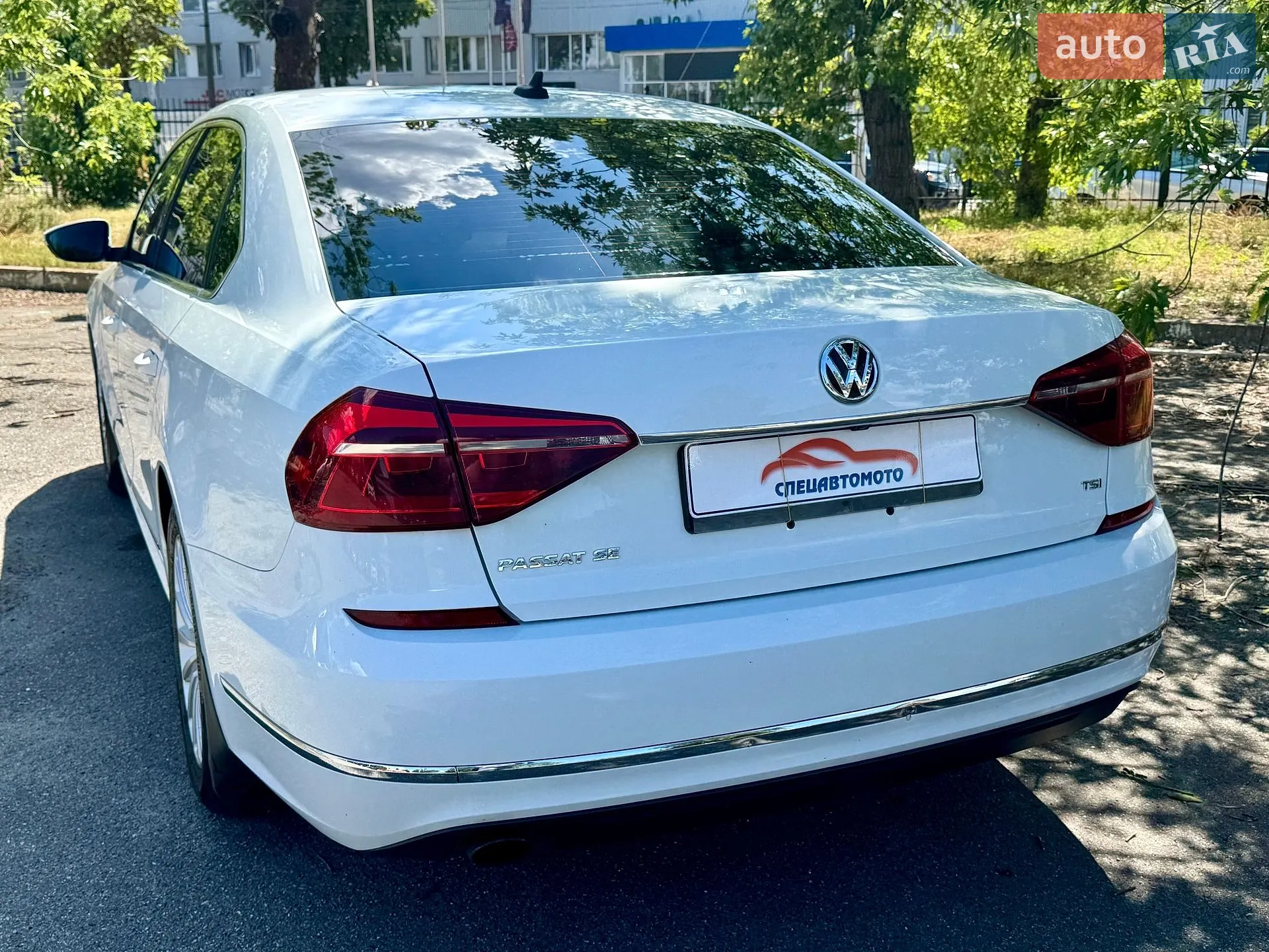 2016 Volkswagen Passat - мініатюра 11