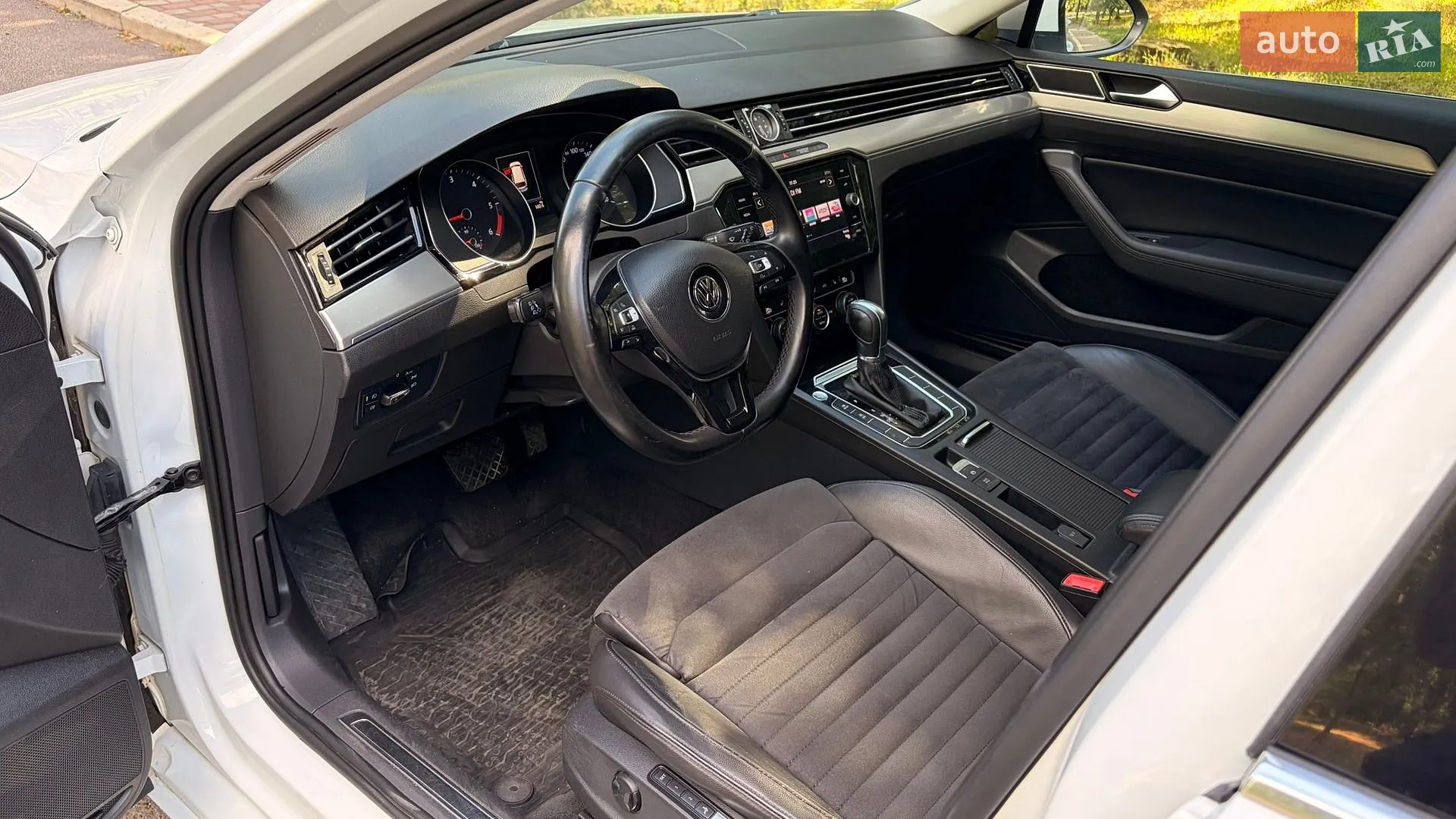 2017 Volkswagen Passat - мініатюра 14