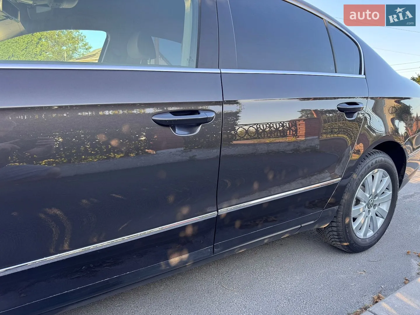 2010 Volkswagen Passat - мініатюра 4
