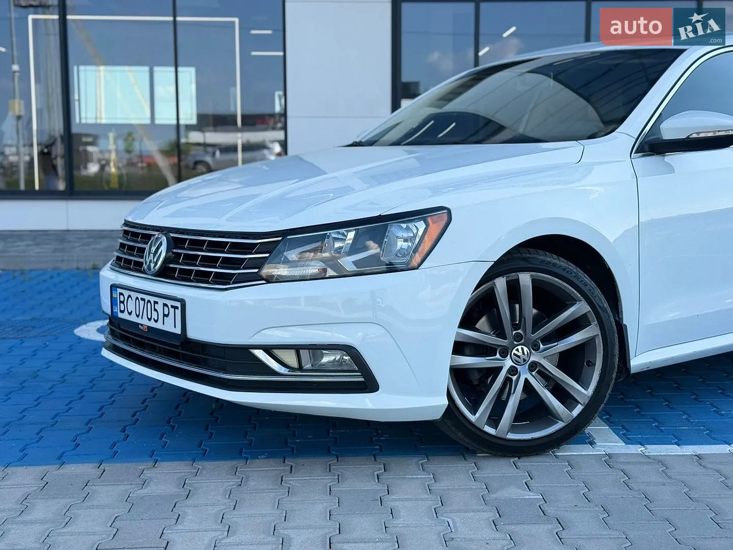2017 Volkswagen Passat - мініатюра 2