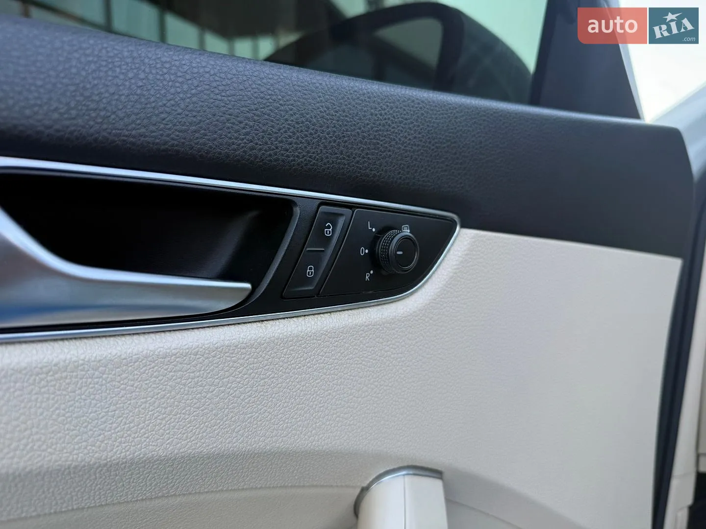 2017 Volkswagen Passat - мініатюра 24