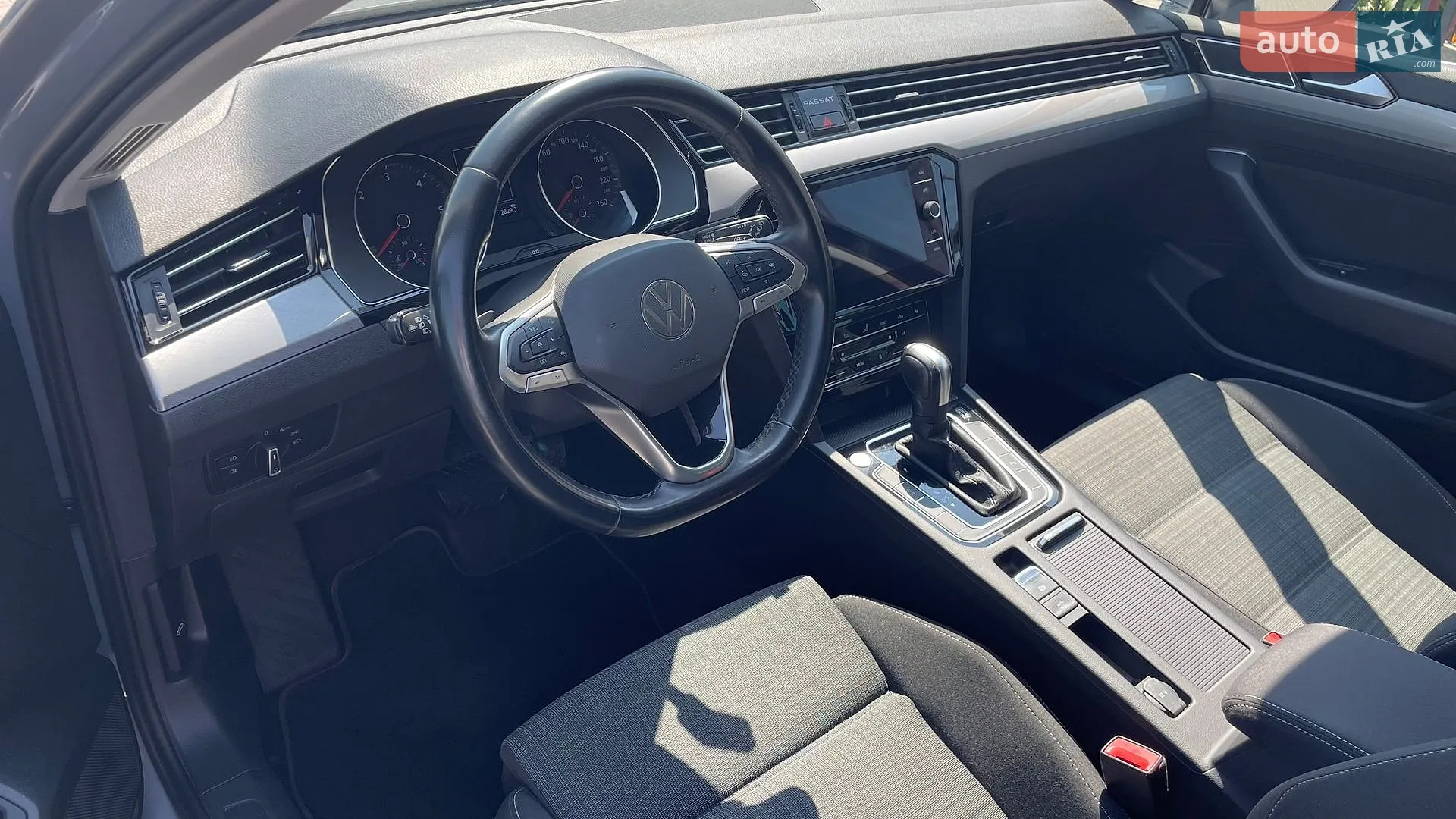 2021 Volkswagen Passat - мініатюра 12