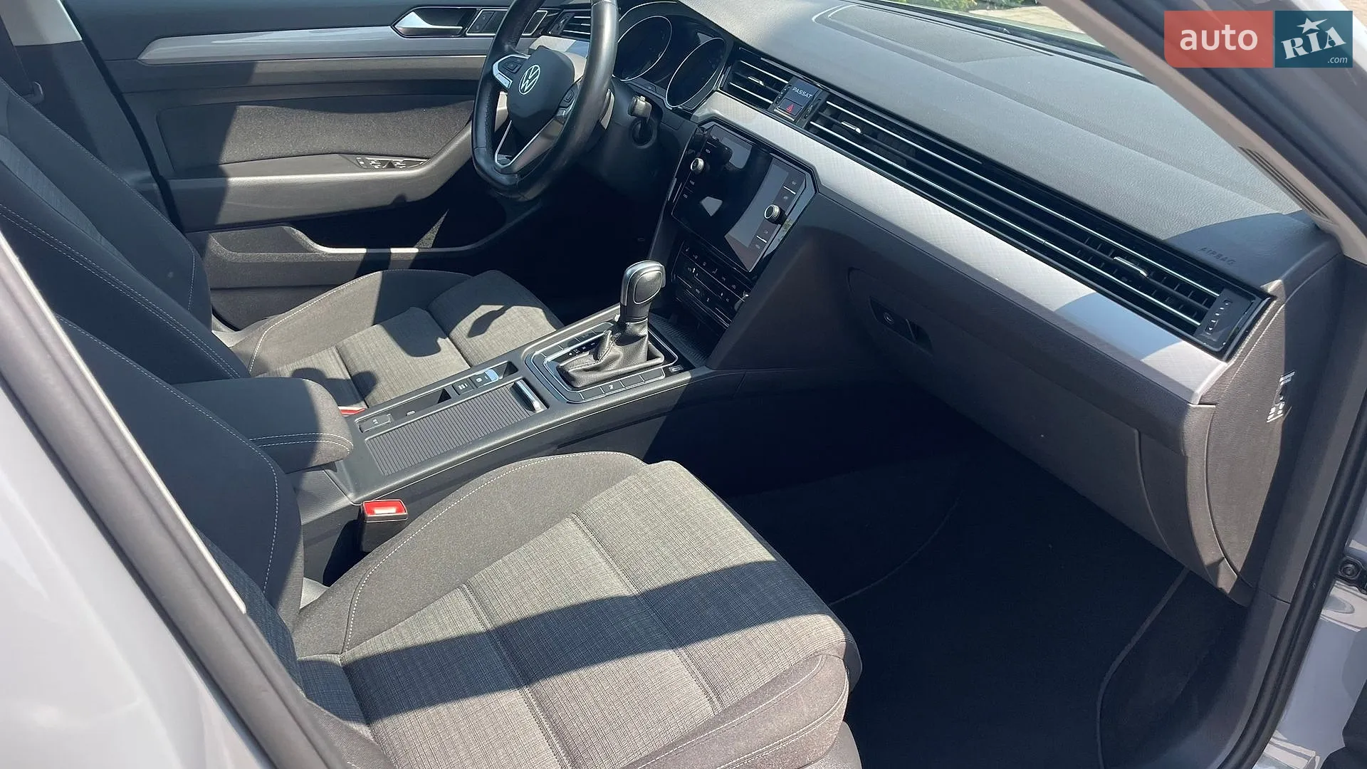 2021 Volkswagen Passat - мініатюра 19