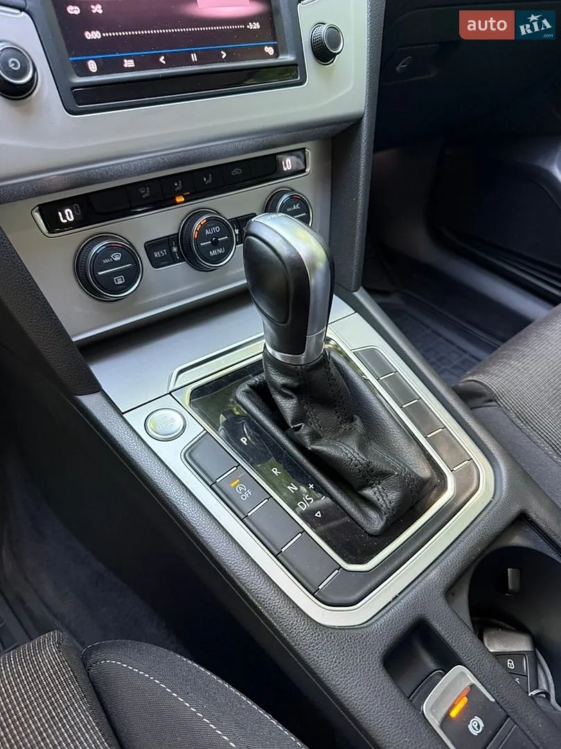 2017 Volkswagen Passat - мініатюра 14