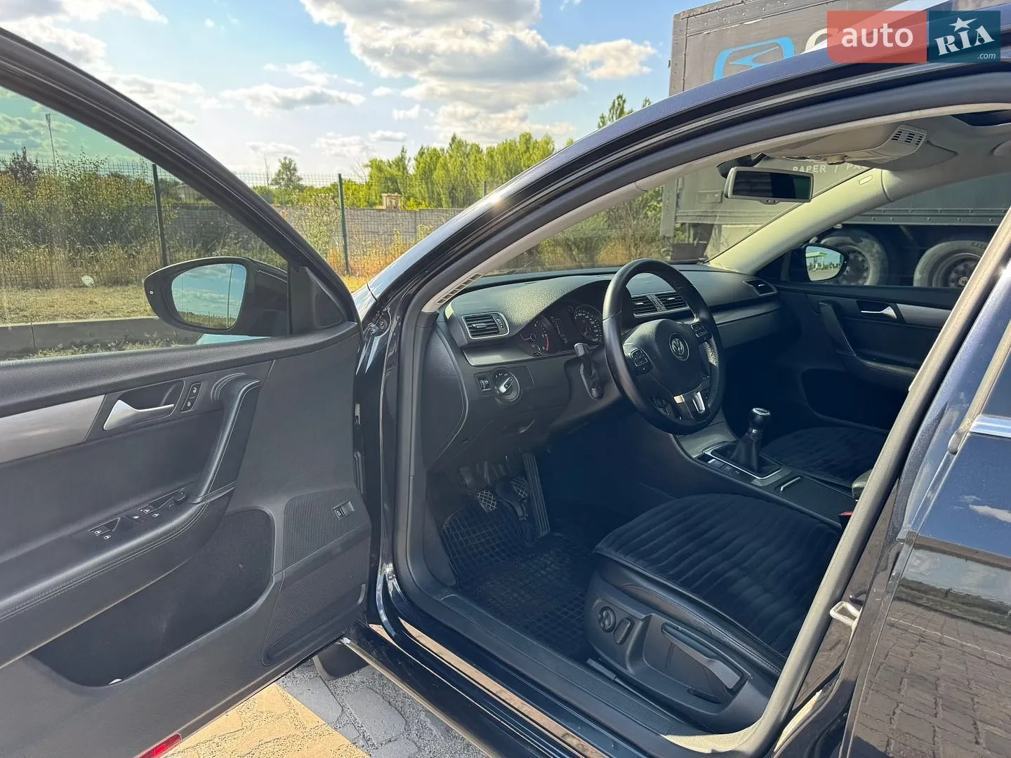 2011 Volkswagen Passat - мініатюра 8