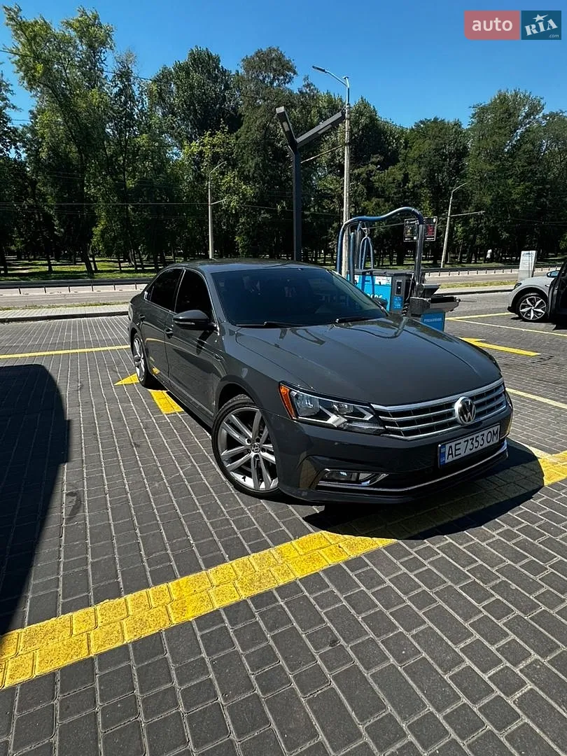 2017 Volkswagen Passat - мініатюра 6