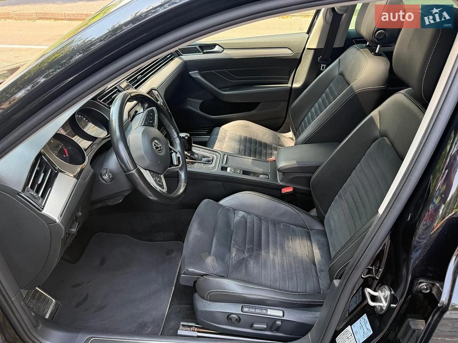 2019 Volkswagen Passat - мініатюра 11