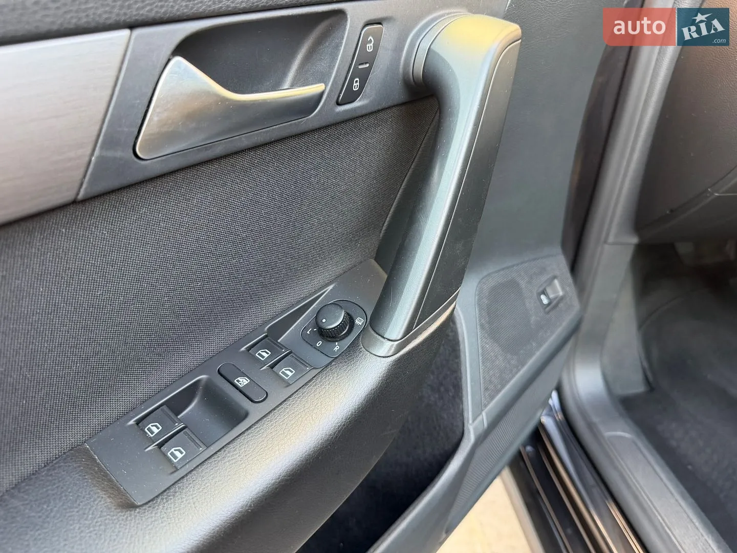 2012 Volkswagen Passat - мініатюра 32