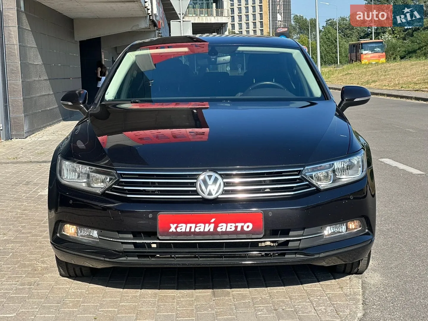 2017 Volkswagen Passat - мініатюра 2