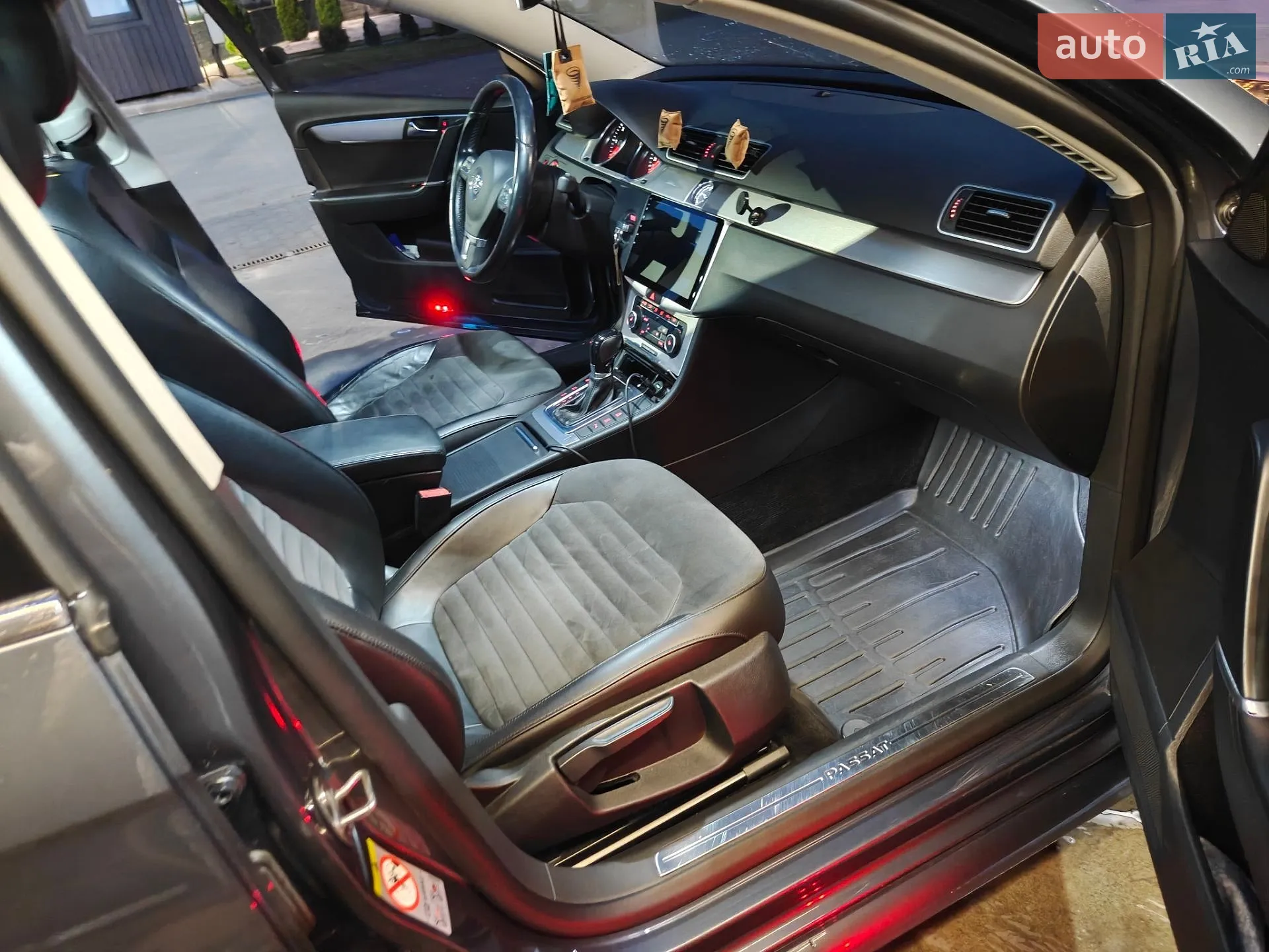 2011 Volkswagen Passat - мініатюра 27