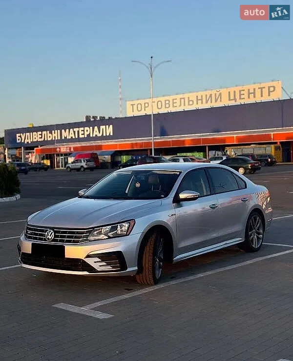 2018 Volkswagen Passat - мініатюра 3