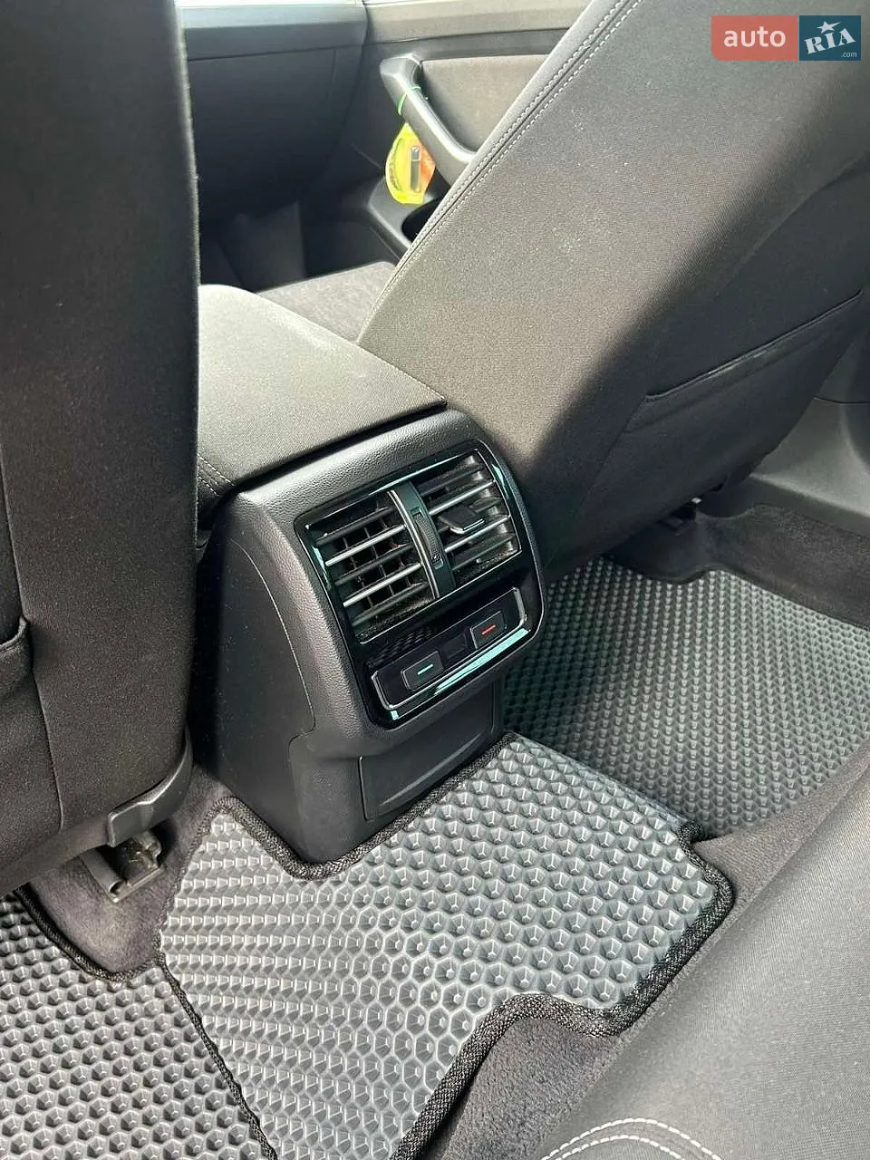 2018 Volkswagen Passat - мініатюра 19