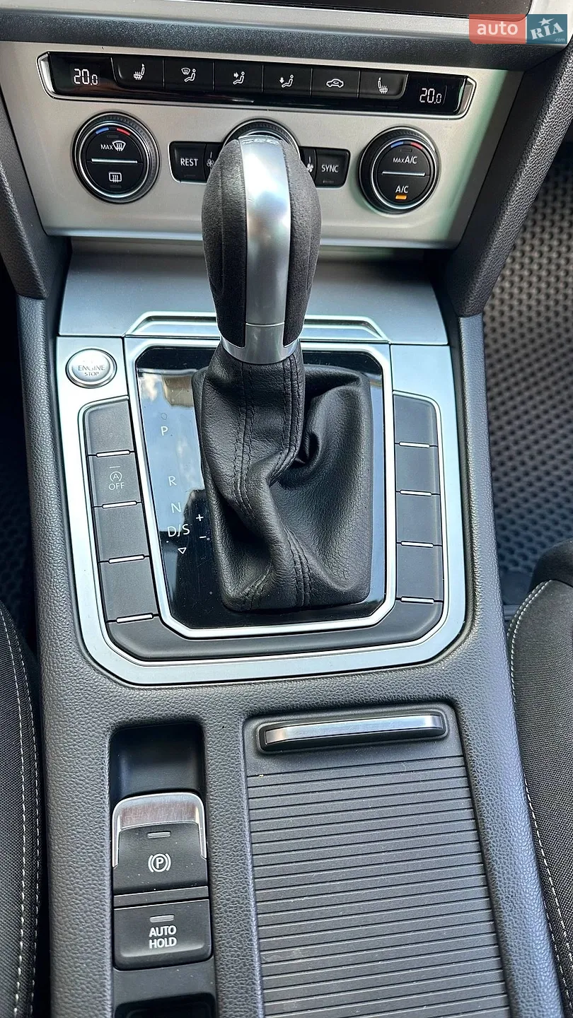 2018 Volkswagen Passat - мініатюра 24