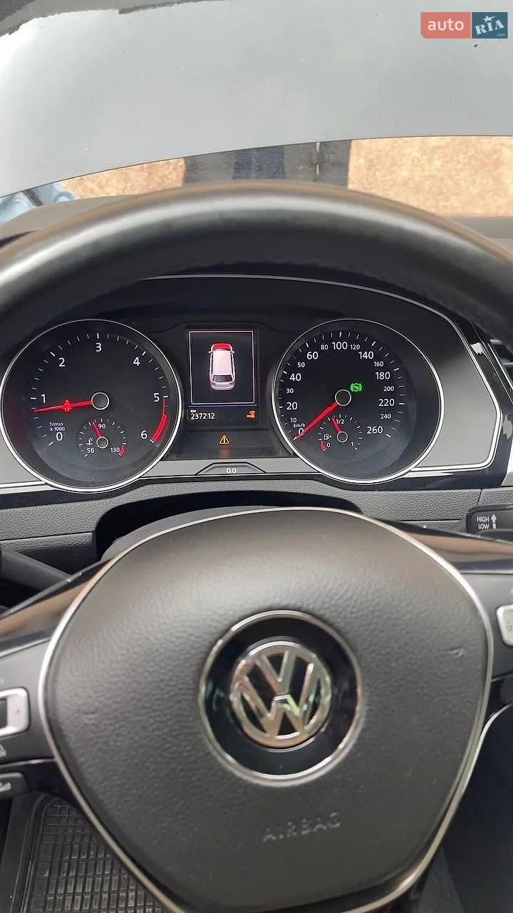 2016 Volkswagen Passat - мініатюра 6