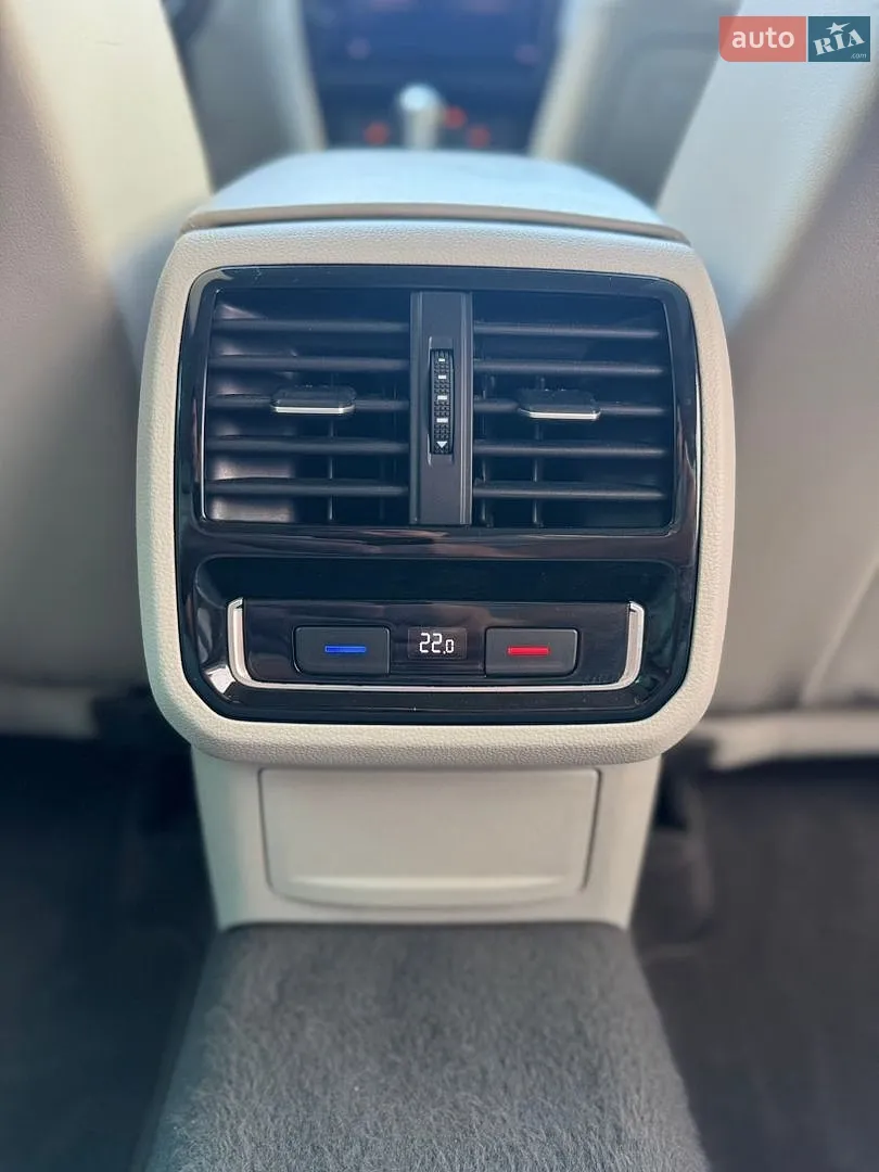 2020 Volkswagen Passat - мініатюра 28