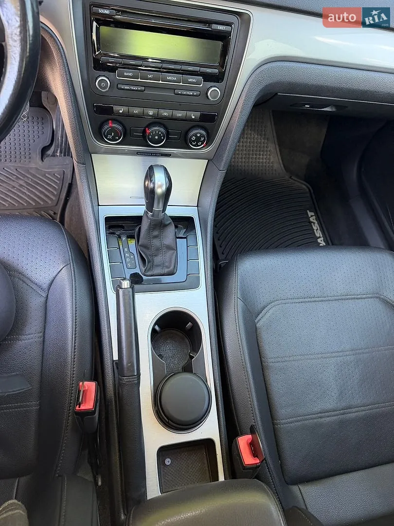 2014 Volkswagen Passat - мініатюра 12