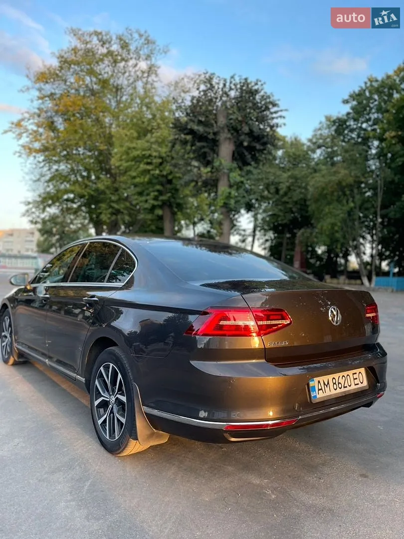 2018 Volkswagen Passat - мініатюра 4