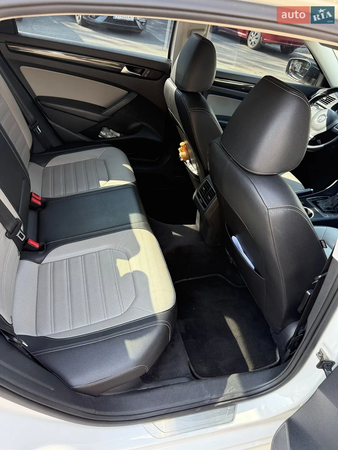 2014 Volkswagen Passat - мініатюра 3