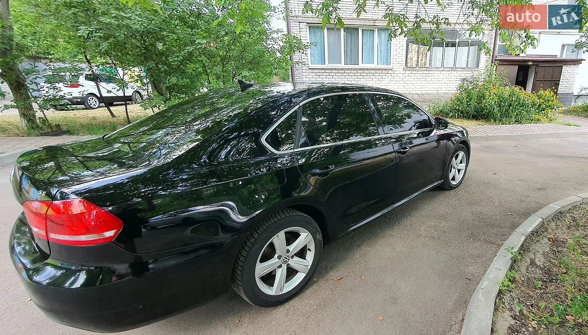 2012 Volkswagen Passat - мініатюра 2