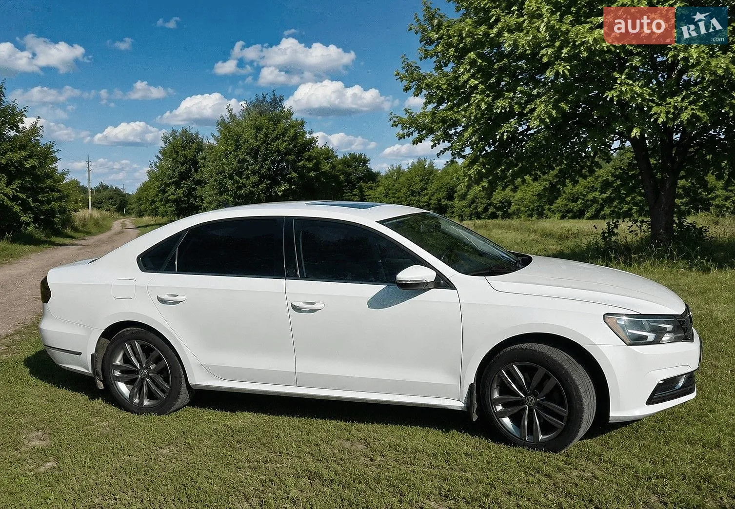 2018 Volkswagen Passat - мініатюра 2