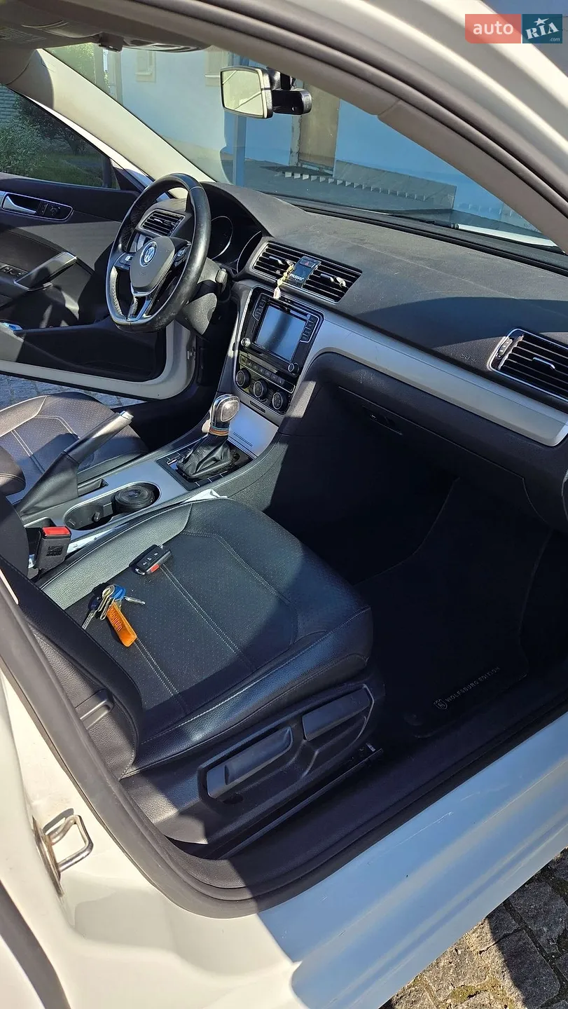 2018 Volkswagen Passat - мініатюра 15