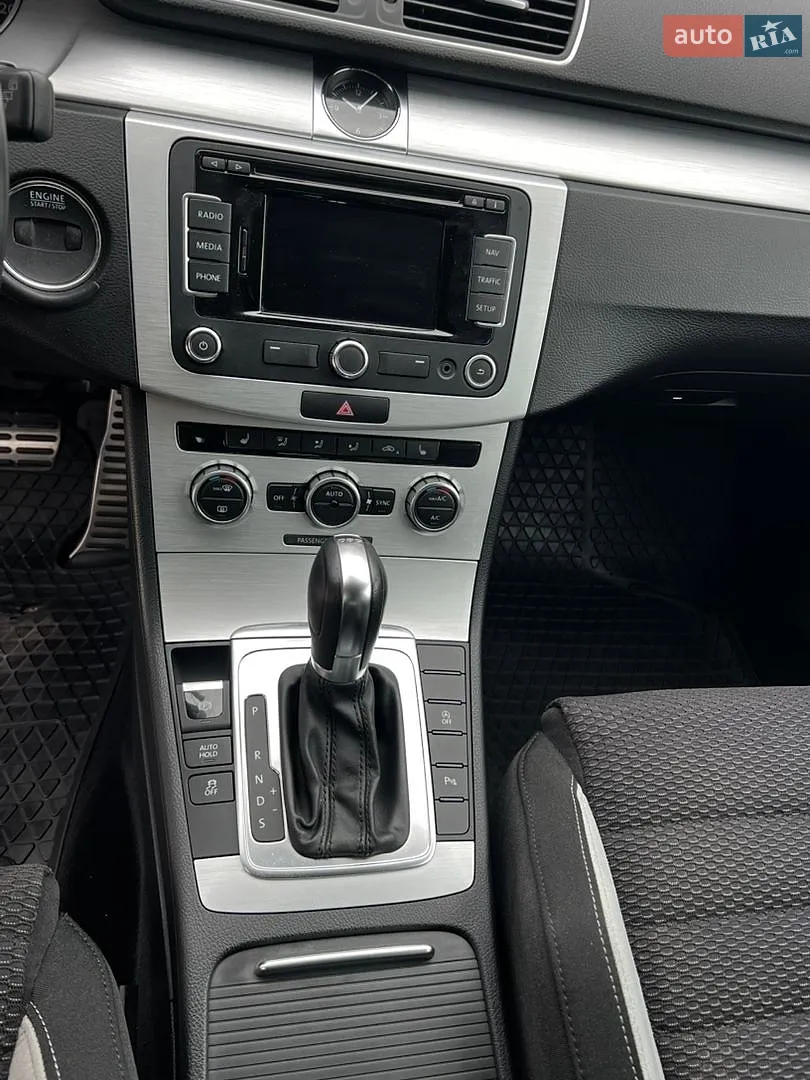 2013 Volkswagen Passat - мініатюра 16