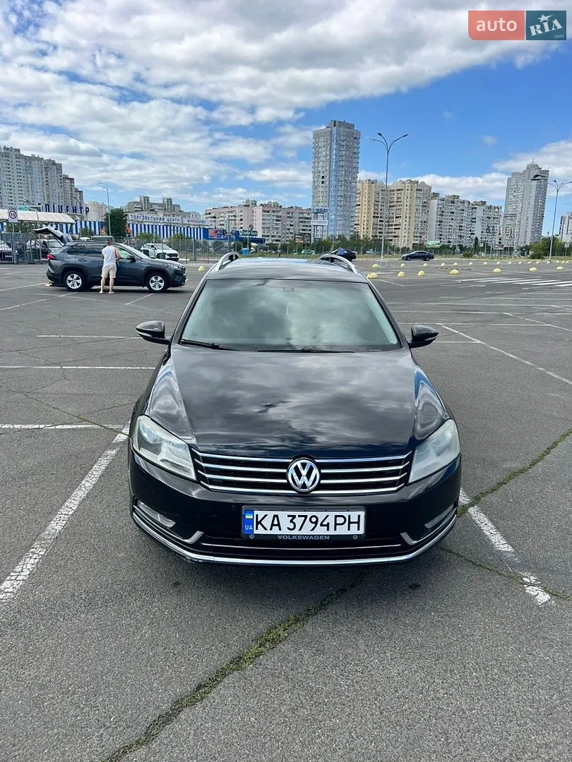 2011 Volkswagen Passat - фото 1