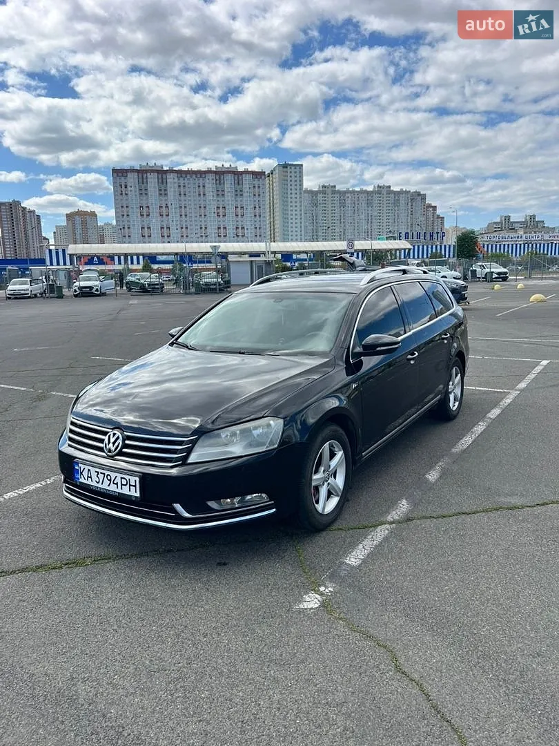 2011 Volkswagen Passat - мініатюра 2