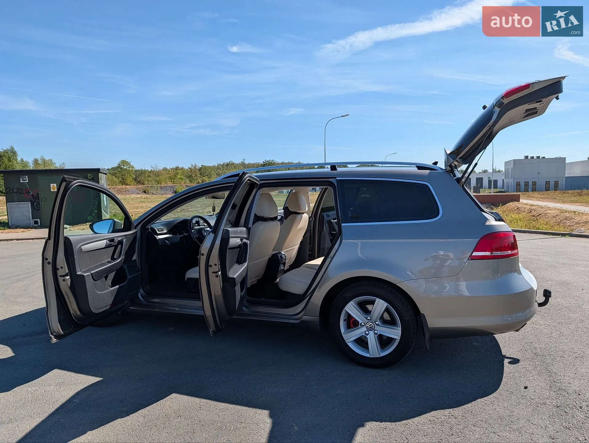 2011 Volkswagen Passat - мініатюра 3
