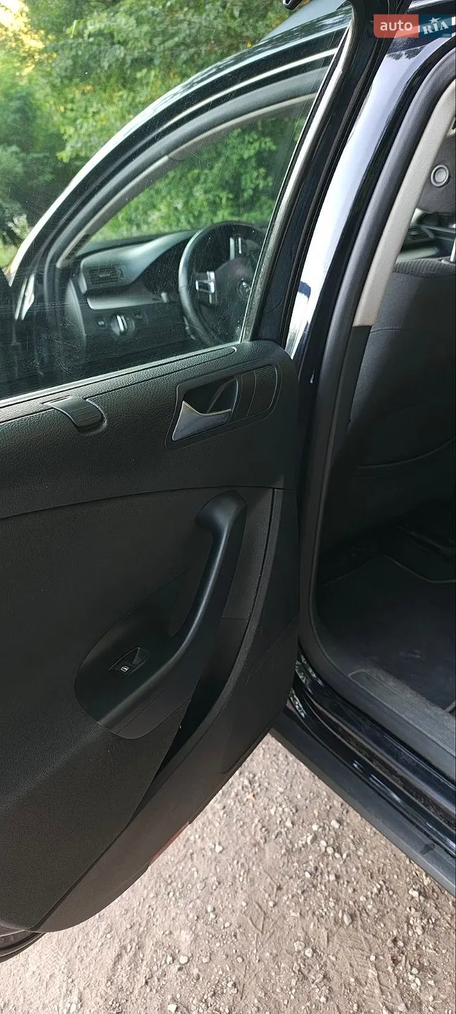 Volkswagen Passat 2010 VIN WVWZZZ3CZAE112419 фото оголошення 5 з 19