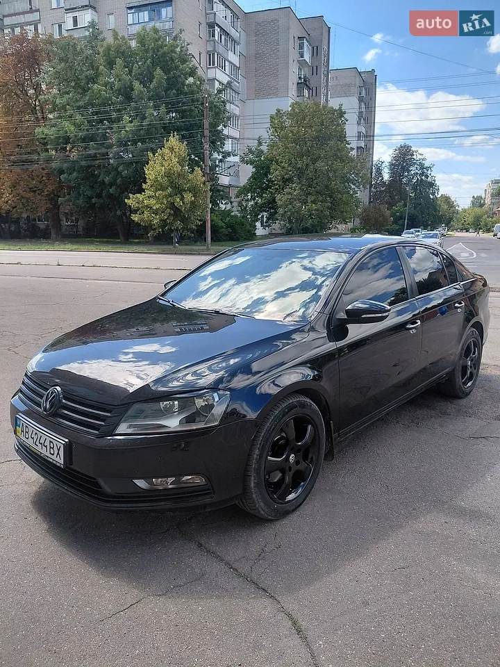 2011 Volkswagen Passat - мініатюра 36