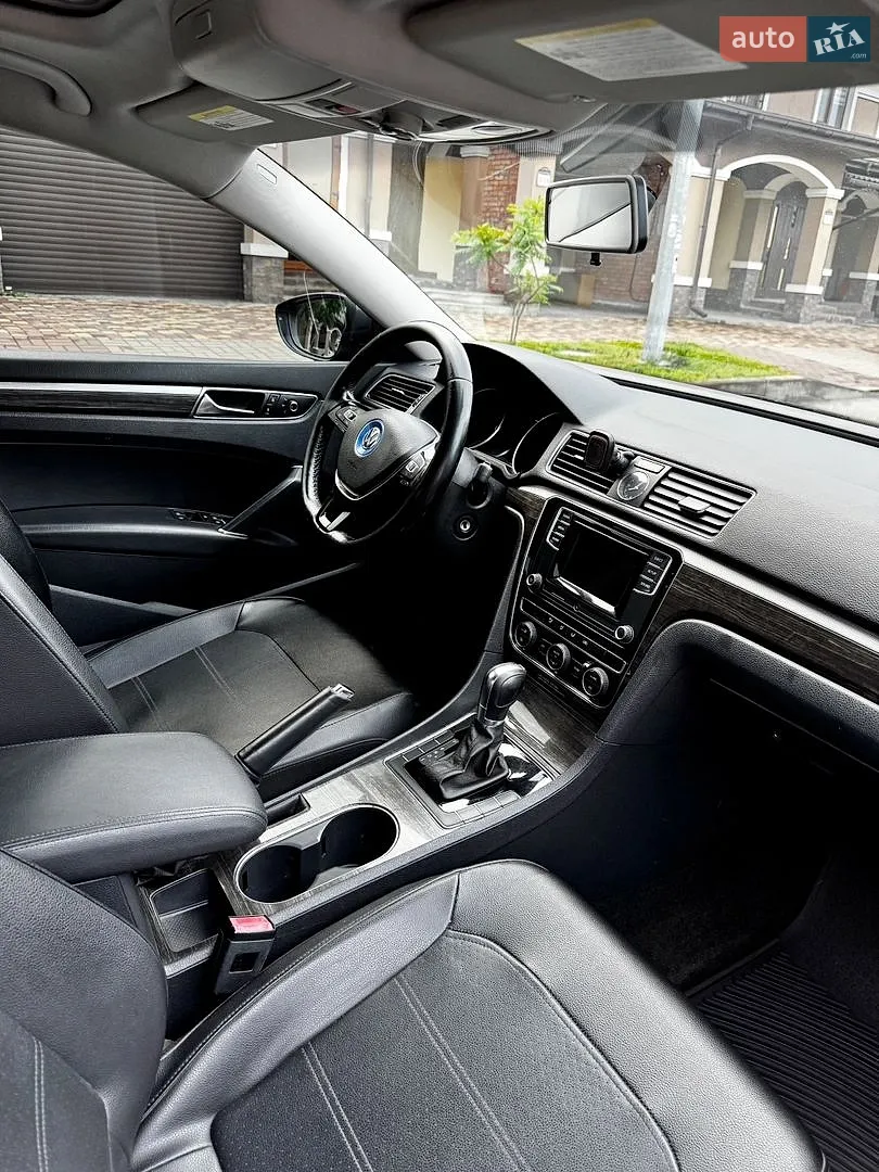 2015 Volkswagen Passat - мініатюра 17