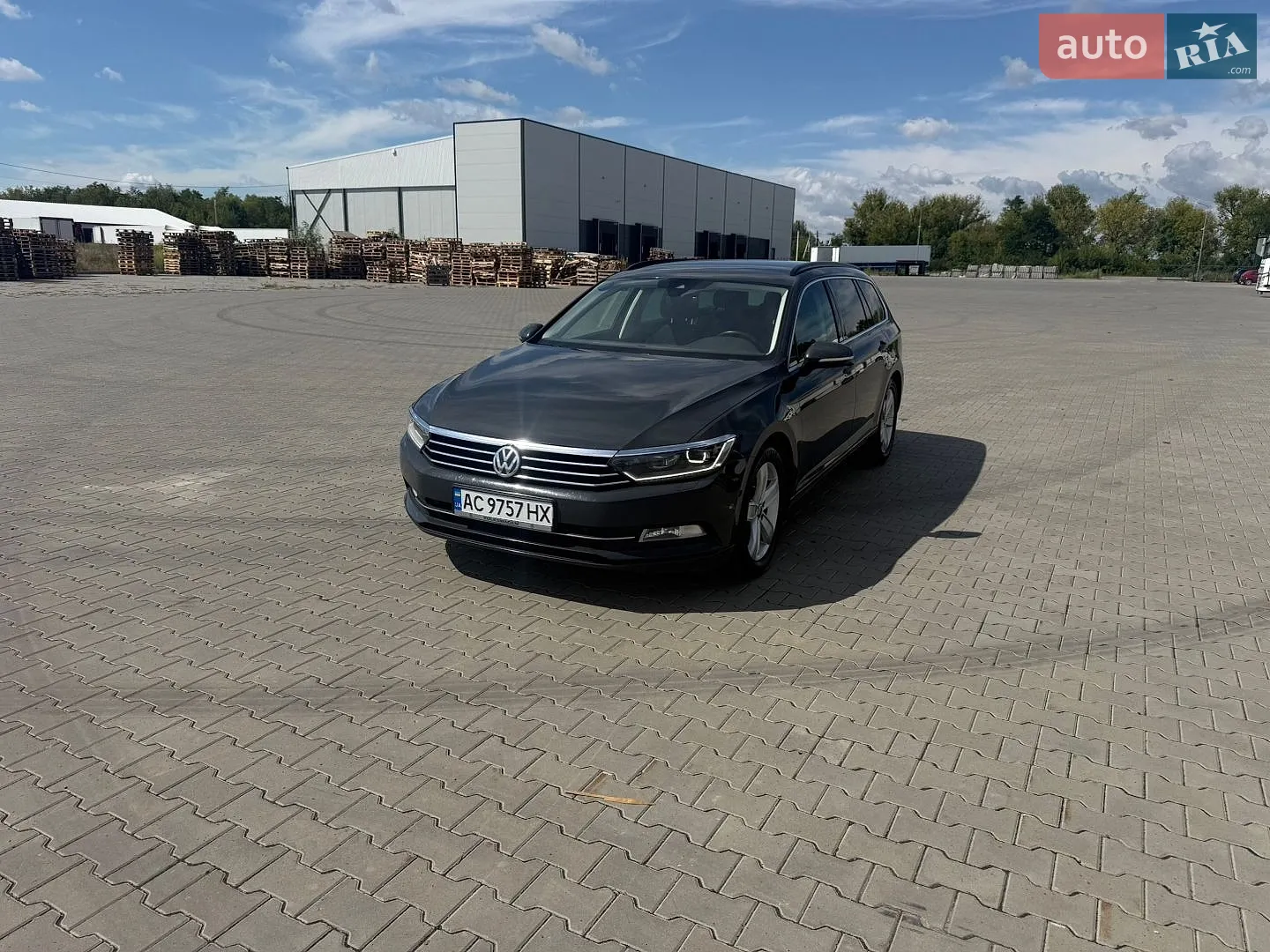 2018 Volkswagen Passat - мініатюра 2
