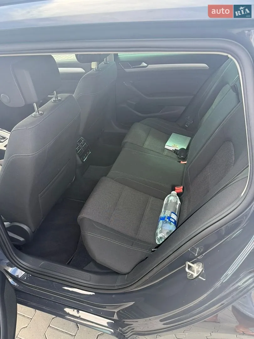 2018 Volkswagen Passat - мініатюра 11