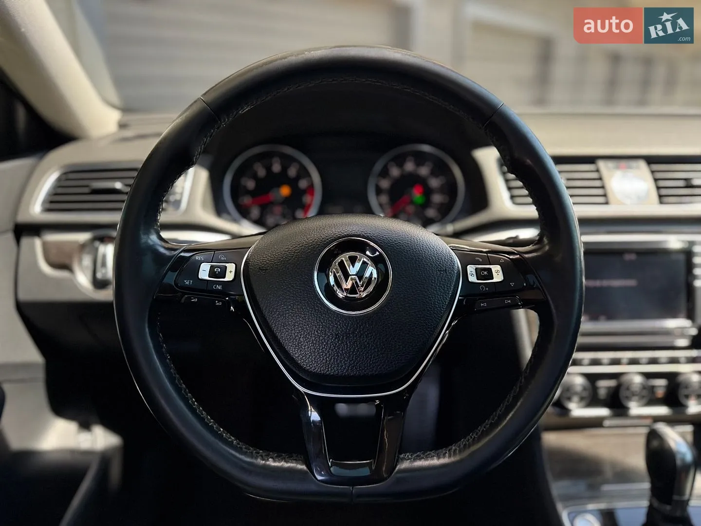 2017 Volkswagen Passat - мініатюра 10