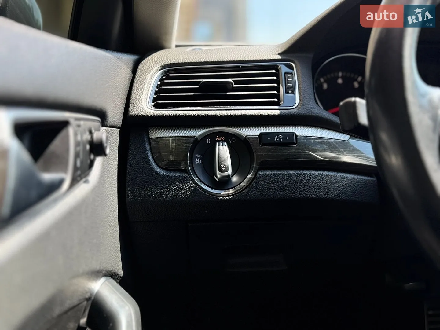 2017 Volkswagen Passat - мініатюра 16