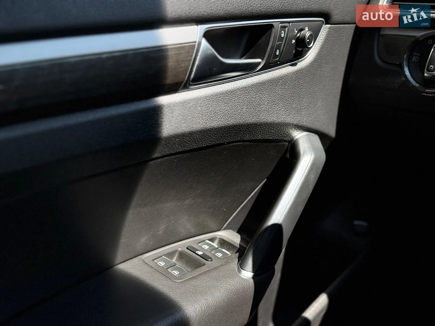2017 Volkswagen Passat - мініатюра 17