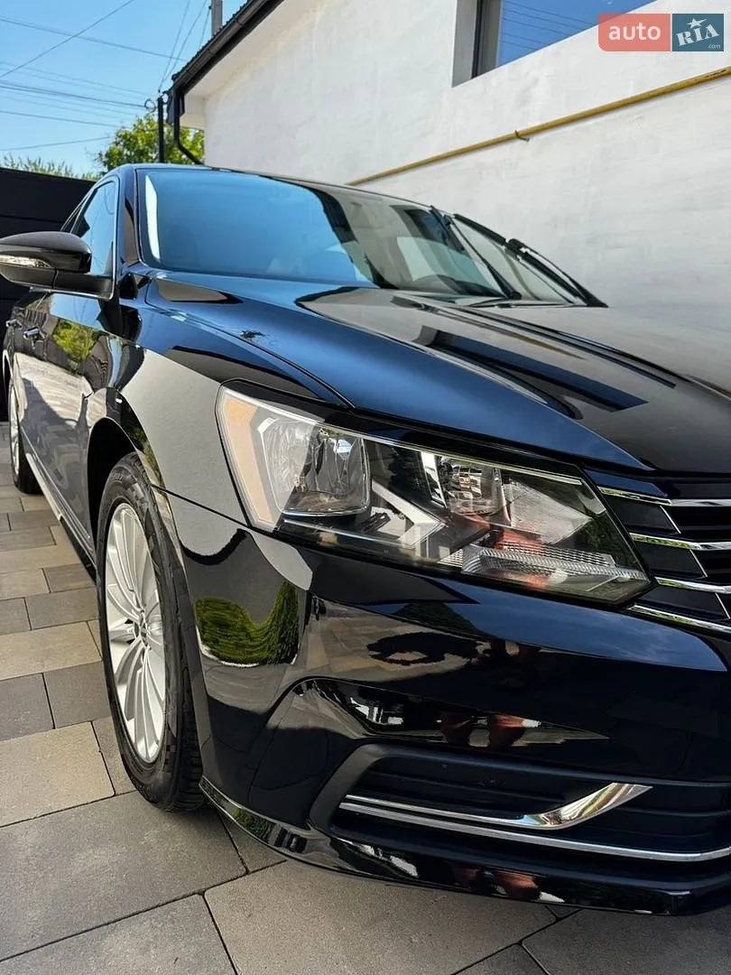 2016 Volkswagen Passat - мініатюра 10