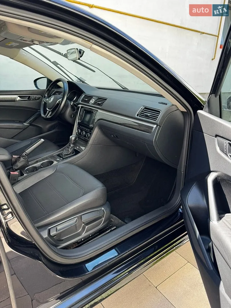 2016 Volkswagen Passat - мініатюра 15