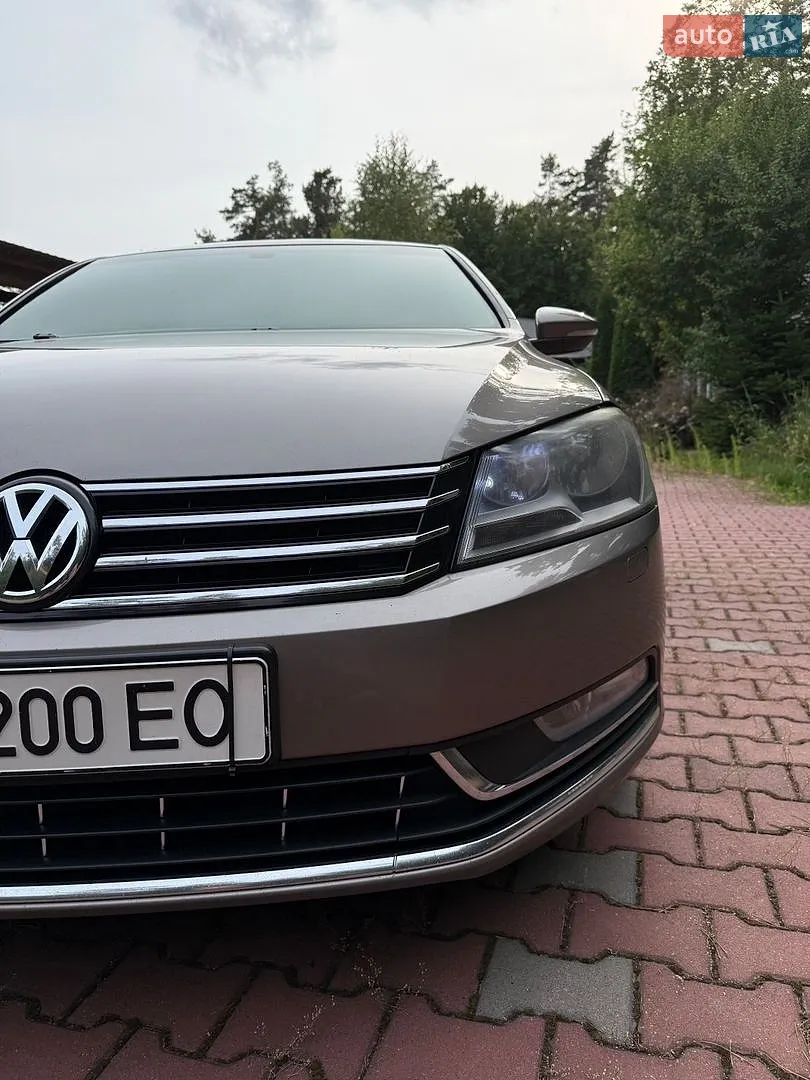 2011 Volkswagen Passat - мініатюра 17