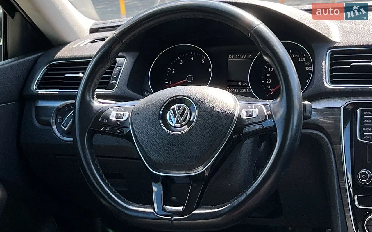 2017 Volkswagen Passat - мініатюра 23