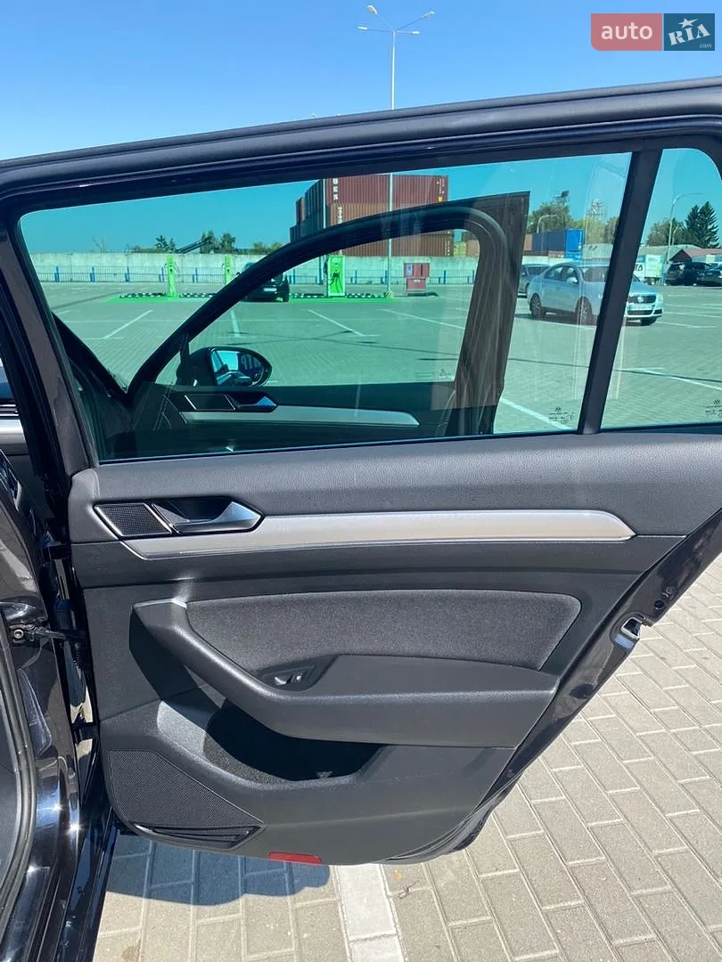 2016 Volkswagen Passat - мініатюра 9