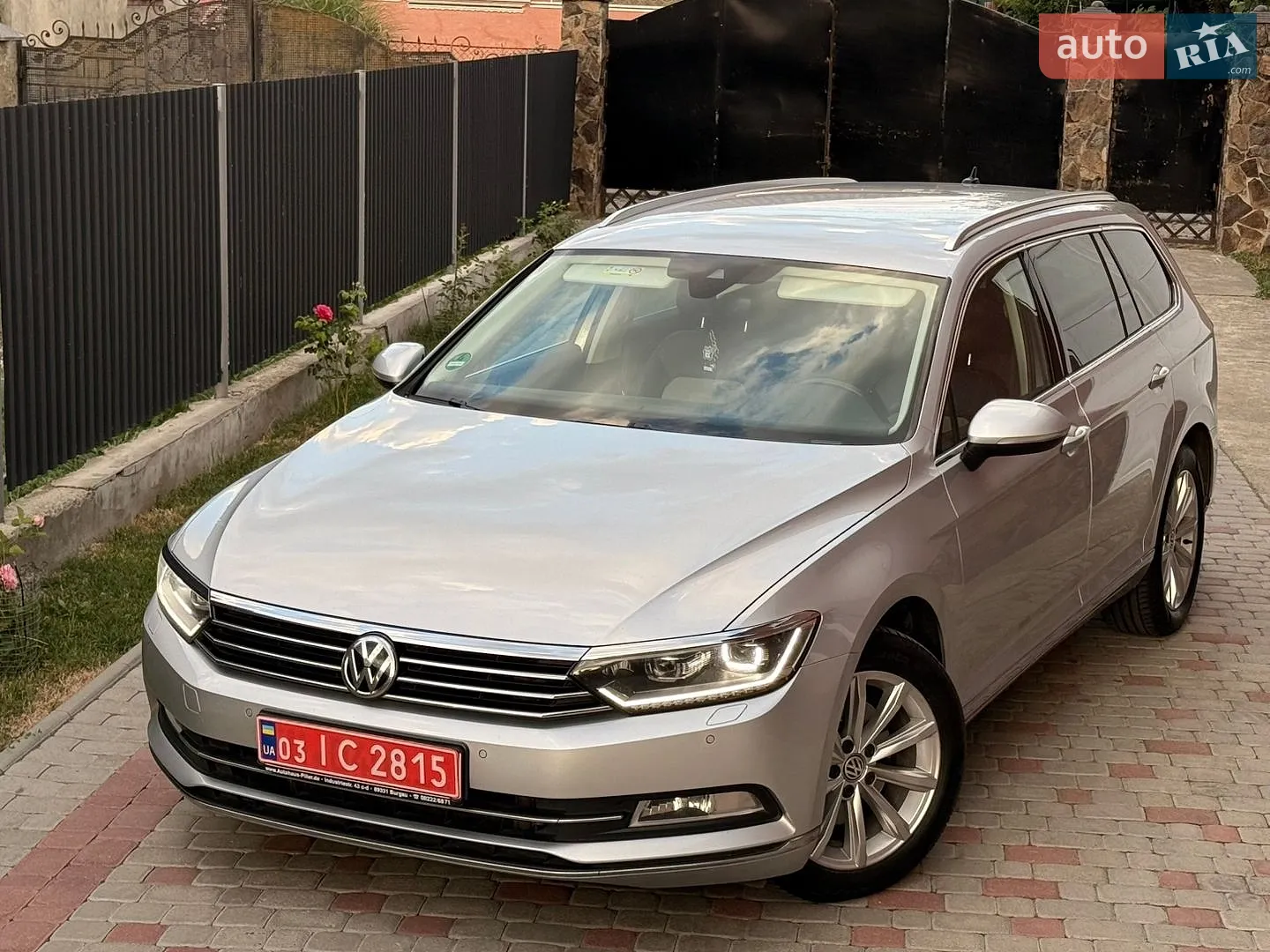 2019 Volkswagen Passat - фото 1